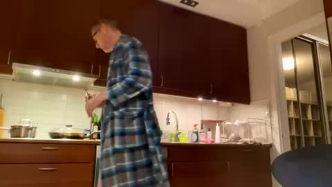 Snapshot of loveshine_ chatting on 3, 12, 2024 loveshine_ online show from 3, 12, 2024