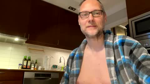 Snapshot of loveshine_ chatting on 25, 2, 2025 loveshine_ online show from 25, 2, 2025