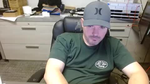 Snapshot of lovetofps chatting on 19, 12, 2025 Love2Game online show from 19, 12, 2025