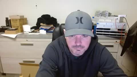 Snapshot of lovetofps chatting on 22, 12, 2025 Love2Game online show from 22, 12, 2025