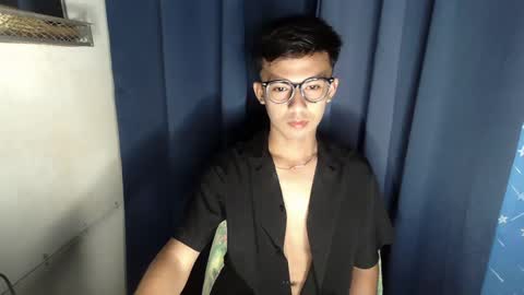 Snapshot of lovetosuckxox chatting on 19, 2, 2025 lovetosuckxox online show from 19, 2, 2025