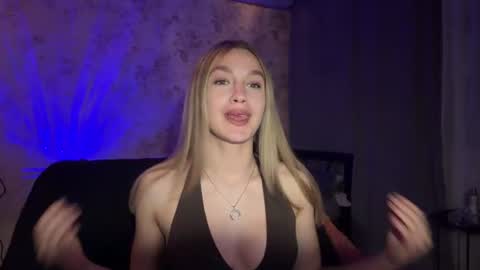 Snapshot of lovia_ chatting on 18, 6, 2026 Lana online show from 18, 6, 2026