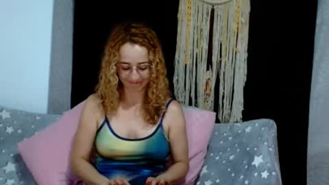 Snapshot of loving__lily chatting on 19, 2, 2025 loving online show from 19, 2, 2025