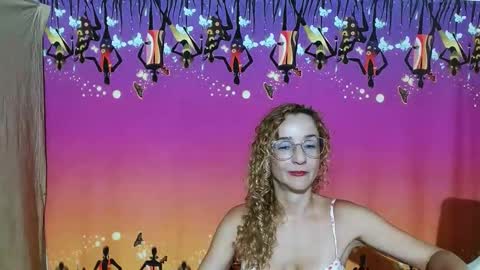 Snapshot of loving__lily chatting on 25, 10, 2025 loving online show from 25, 10, 2025