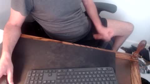 lreed090 online show from 9, 9, 2025