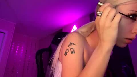 Snapshot of lsdprincess chatting on 12, 1, 2025 Princess online show from 12, 1, 2025