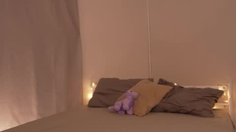 Snapshot of lu__lane chatting on 11, 9, 2025 Lu 3 online show from 11, 9, 2025