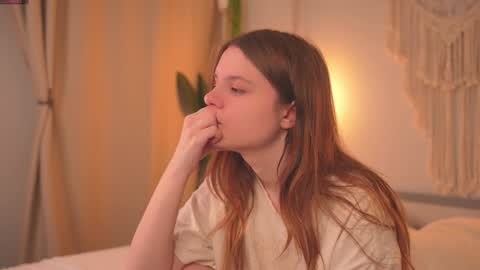 Snapshot of lu__lane chatting on 15, 10, 2025 Lu 3 online show from 15, 10, 2025