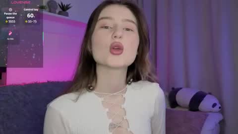 Lua online show from 8, 3, 2026