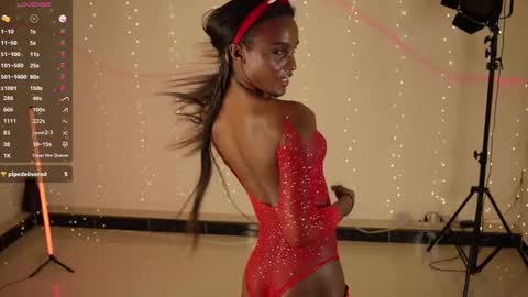 Snapshot of luanarisque chatting on 26, 2, 2025 IG luana orq online show from 26, 2, 2025