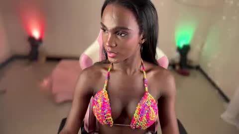 Snapshot of luanarisque chatting on 9, 11, 2025 IG luana orq online show from 9, 11, 2025