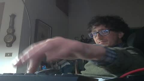 Snapshot of luca78_78 chatting on 21, 11, 2025 luca78 online show from 21, 11, 2025