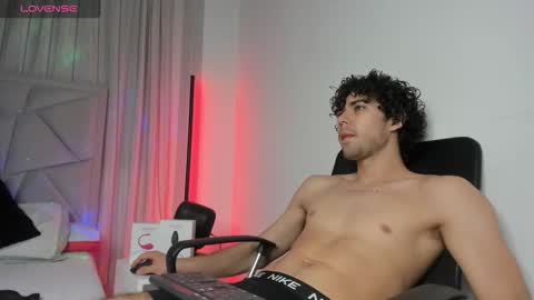 Luca Ferrer online show from 6, 1, 2026