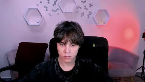 lucas_long_ online show from 5, 12, 2025