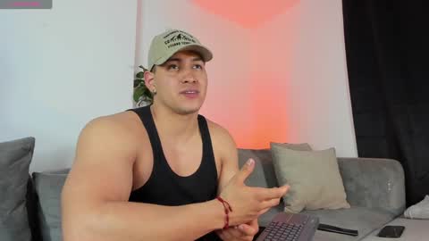 Snapshot of lucasanto_ chatting on 6, 12, 2024 LUCA SANTOS online show from 6, 12, 2024