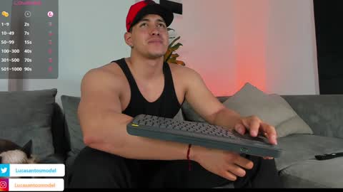 Snapshot of lucasanto_ chatting on 13, 12, 2024 LUCA SANTOS online show from 13, 12, 2024