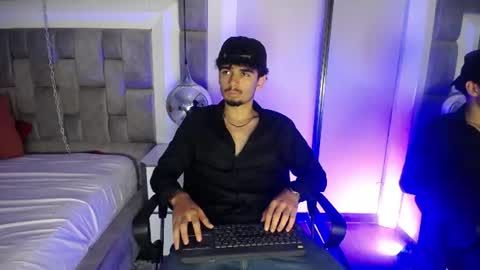 lucasthomson_ online show from 23, 6, 2026