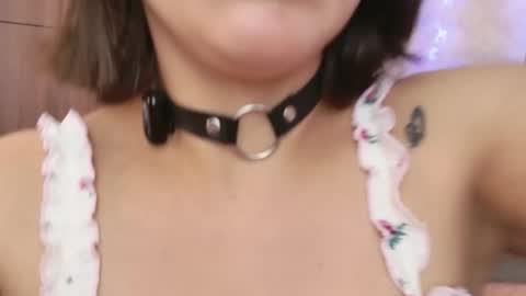 Snapshot of luci_fer15 chatting on 6, 2, 2026 Luci y Fer online show from 6, 2, 2026