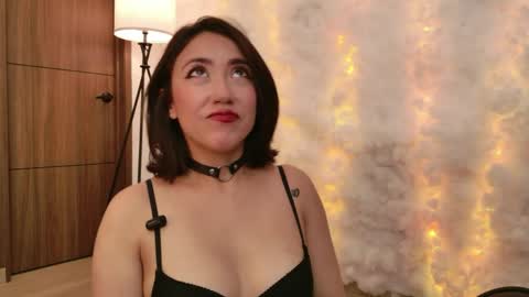 Snapshot of luci_fer15 chatting on 28, 4, 2026 Luci y Fer online show from 28, 4, 2026