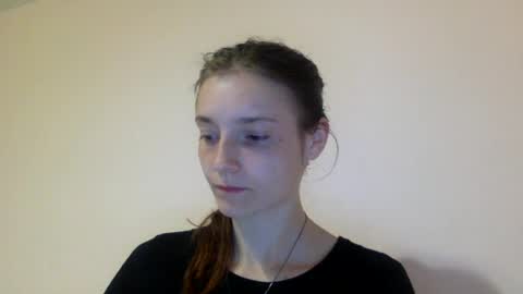 Luci Layne online show from 26, 6, 2026
