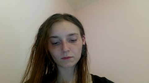Luci Layne online show from 4, 7, 2026