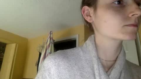 Luci Layne online show from 28, 7, 2026