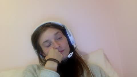 Luci Layne online show from 31, 7, 2026