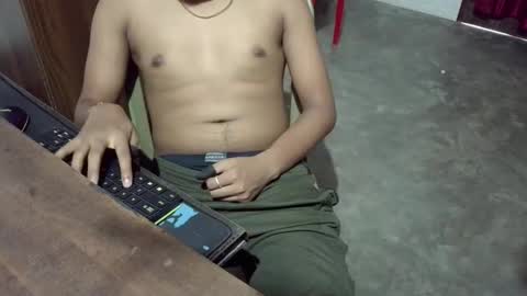 Snapshot of luci_ri chatting on 11, 10, 2025 luci_ri online show from 11, 10, 2025