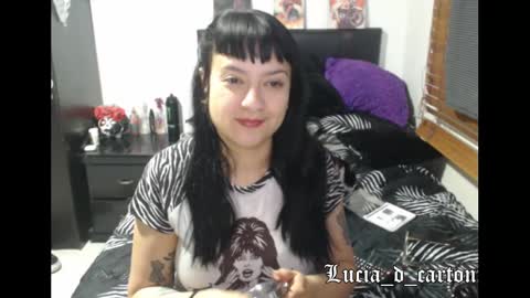 Snapshot of lucia_d_carton chatting on 8, 3, 2025 Lulu DCarton online show from 8, 3, 2025