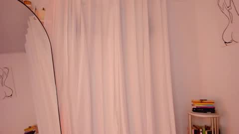 Lucia online show from 16, 1, 2025