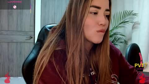 lucia star  online show from 14, 2, 2026