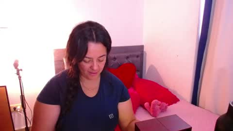 Snapshot of lucia_vonne chatting on 4, 6, 2026 Lucia Vonne online show from 4, 6, 2026