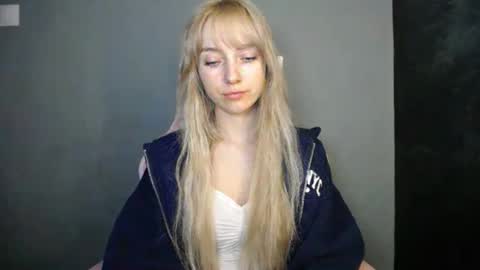 Lucy online show from 12, 4, 2026