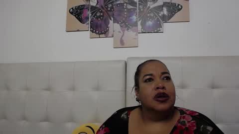 Snapshot of luciana_milf1 chatting on 6, 12, 2024 Luciana online show from 6, 12, 2024