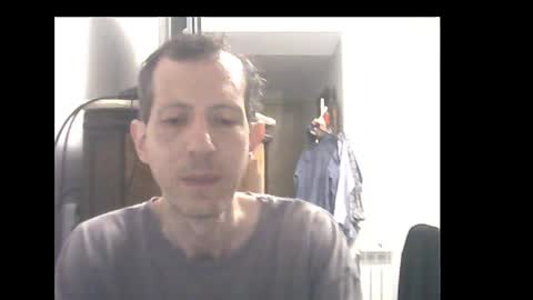 Snapshot of lucianoaxel chatting on 15, 12, 2024 Luciano online show from 15, 12, 2024