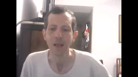 Snapshot of lucianoaxel chatting on 1, 1, 2025 Luciano online show from 1, 1, 2025