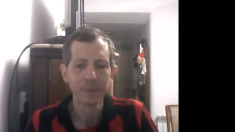 Snapshot of lucianoaxel chatting on 12, 1, 2025 Luciano online show from 12, 1, 2025
