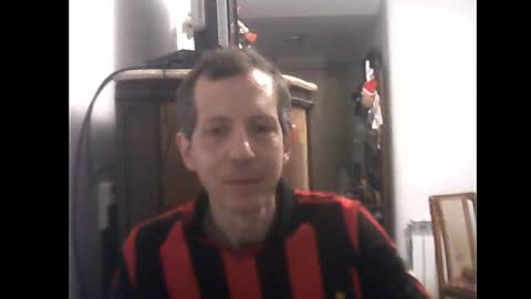 Snapshot of lucianoaxel chatting on 15, 1, 2025 Luciano online show from 15, 1, 2025
