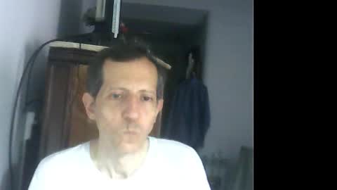 Snapshot of lucianoaxel chatting on 19, 2, 2025 Luciano online show from 19, 2, 2025