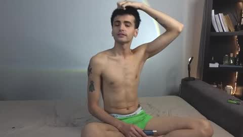 Snapshot of lucidangelok chatting on 10, 9, 2025 Angelok online show from 10, 9, 2025