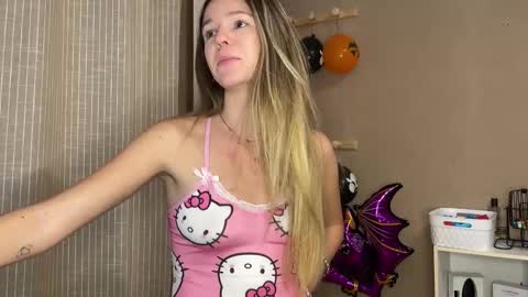 Lucie hot follow me on  online show from 16, 10, 2025