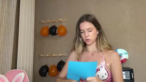 Lucie hot follow me on  online show from 19, 10, 2025