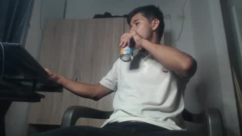 Snapshot of lucifferr_ chatting on 1, 10, 2025 leonel online show from 1, 10, 2025