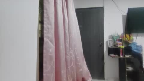 Snapshot of lucifferr_ chatting on 10, 5, 2026 leonel online show from 10, 5, 2026