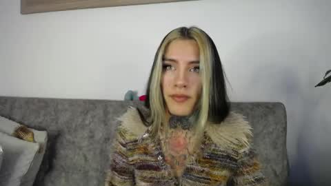 luciiana online show from 8, 4, 2026