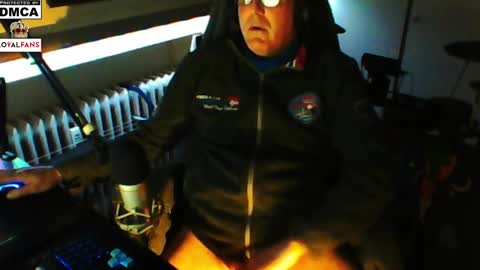 Snapshot of luckyfreak1 chatting on 10, 1, 2025 call me Stefan online show from 10, 1, 2025