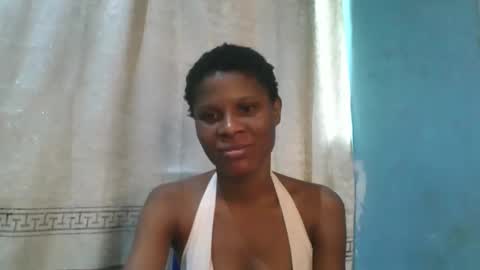 Snapshot of luckymadequeen chatting on 2, 2, 2026 Gloria online show from 2, 2, 2026