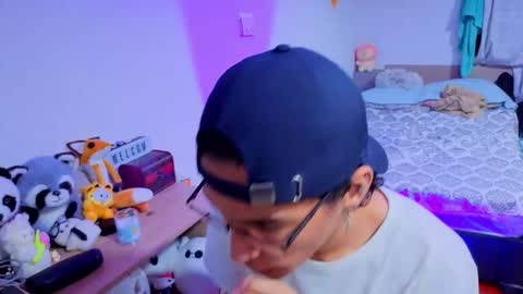 Snapshot of luclawthorne chatting on 17, 9, 2025 Lu Independent Model online show from 17, 9, 2025