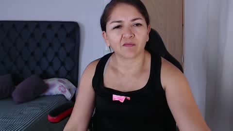 Snapshot of lucy_chanel chatting on 8, 12, 2024 lucy online show from 8, 12, 2024