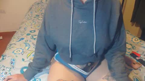 Snapshot of lucy_dreams69 chatting on 10, 10, 2025 Lucia online show from 10, 10, 2025